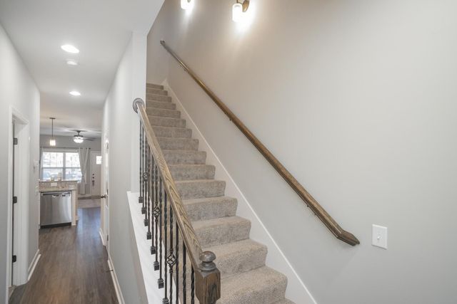 1003 Villa Cir, Lebanon, TN 37090