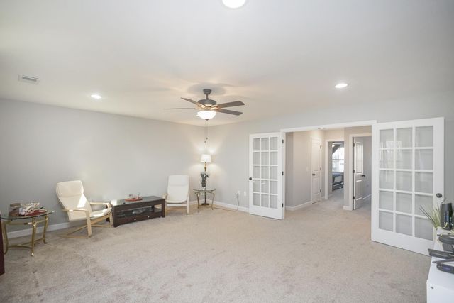 1003 Villa Cir, Lebanon, TN 37090