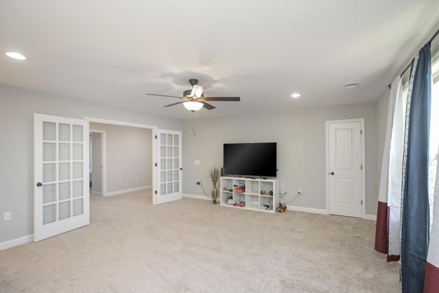 1003 Villa Cir, Lebanon, TN 37090