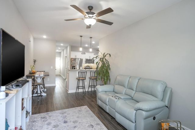 1003 Villa Cir, Lebanon, TN 37090