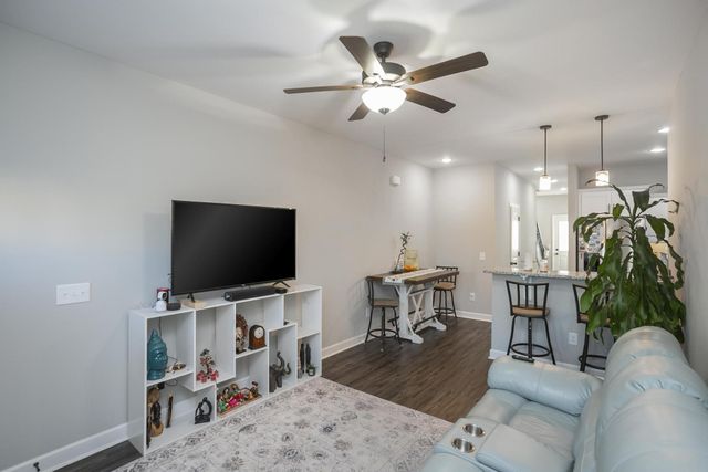 1003 Villa Cir, Lebanon, TN 37090