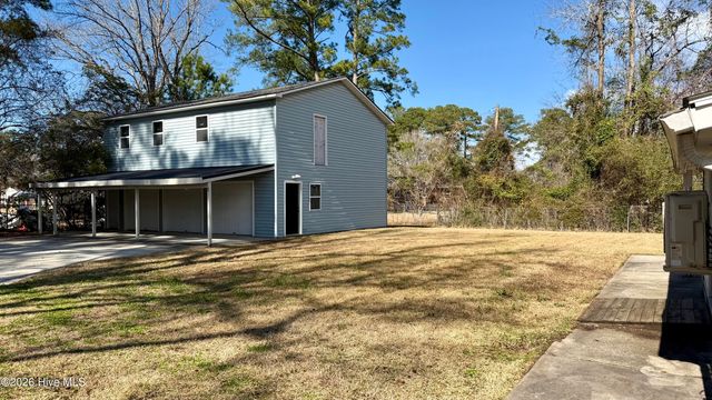1113 Cherry Tree Drive, New Bern, NC 28562