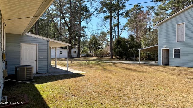1113 Cherry Tree Drive, New Bern, NC 28562