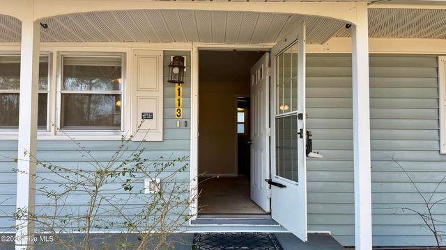 1113 Cherry Tree Drive, New Bern, NC 28562