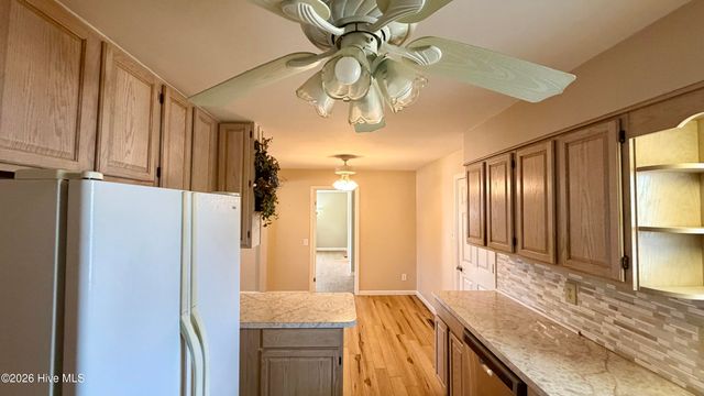 1113 Cherry Tree Drive, New Bern, NC 28562