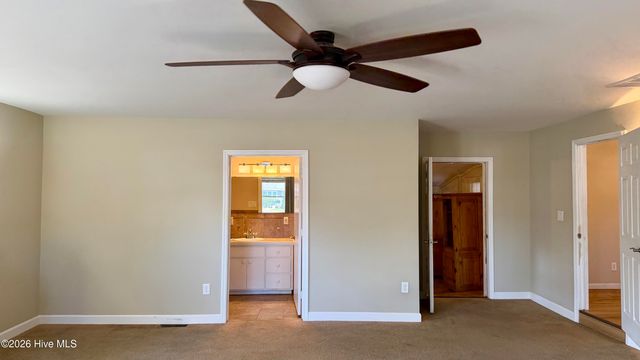 1113 Cherry Tree Drive, New Bern, NC 28562