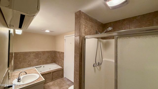 1113 Cherry Tree Drive, New Bern, NC 28562