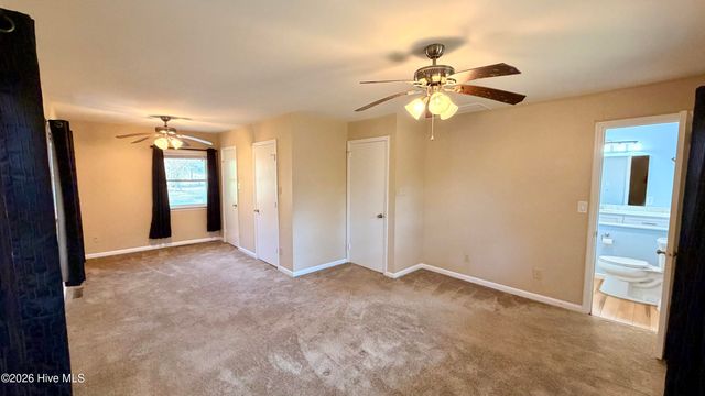 1113 Cherry Tree Drive, New Bern, NC 28562