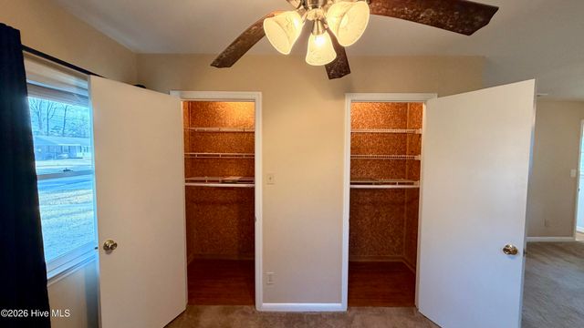 1113 Cherry Tree Drive, New Bern, NC 28562