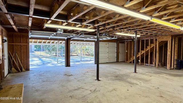 1113 Cherry Tree Drive, New Bern, NC 28562