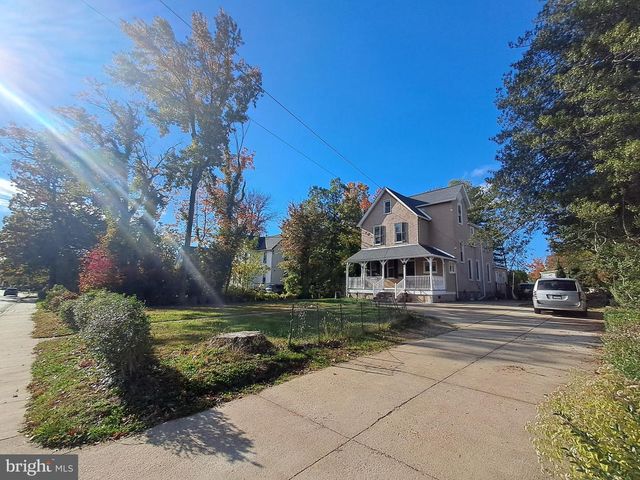 108 S CLIFTON AVE, Aldan, PA 19018
