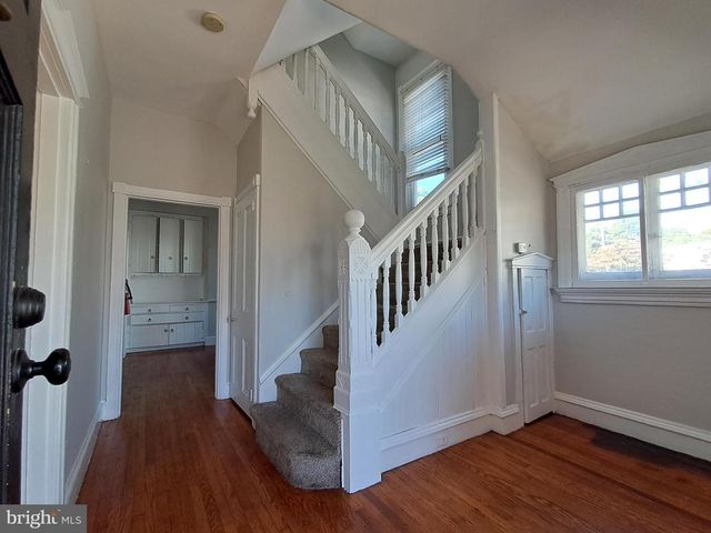 108 S CLIFTON AVE, Aldan, PA 19018