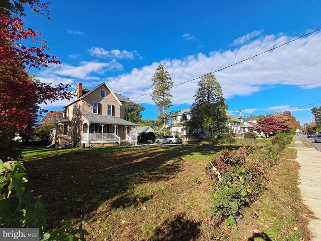 108 S CLIFTON AVE, Aldan, PA 19018