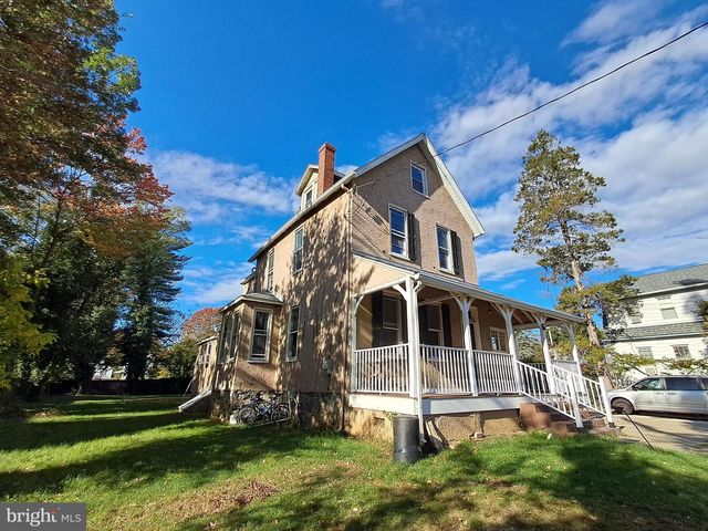 108 S CLIFTON AVE, Aldan, PA 19018