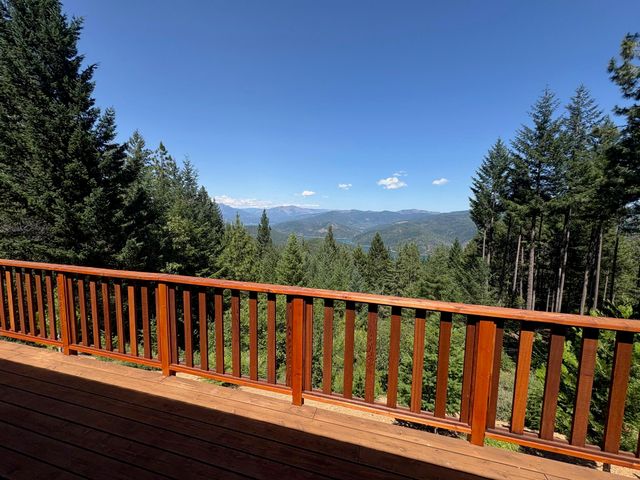 490 Bear Paw Trail, Trinity Center, CA 96091