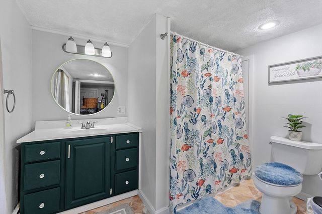 51 Old City Rd, Townsend, MA 01474