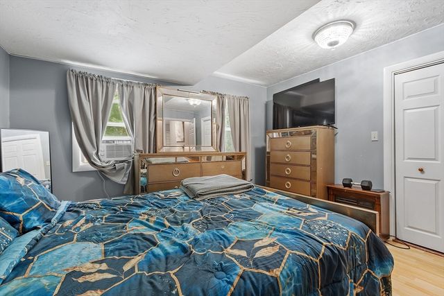 51 Old City Rd, Townsend, MA 01474