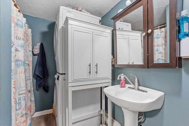 51 Old City Rd, Townsend, MA 01474