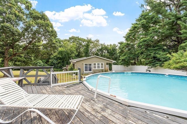 51 Old City Rd, Townsend, MA 01474