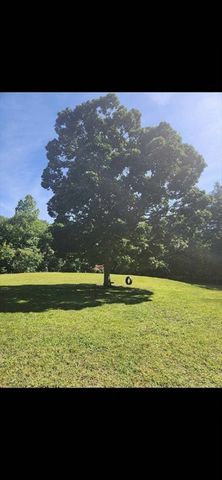 51 Old City Rd, Townsend, MA 01474