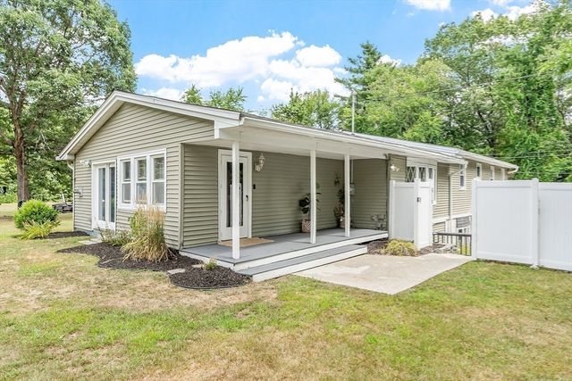 51 Old City Rd, Townsend, MA 01474