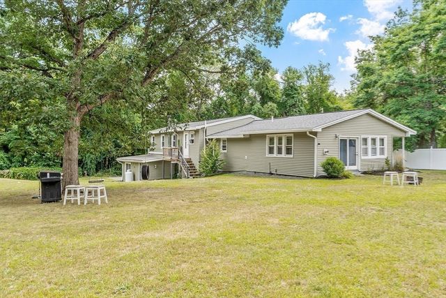 51 Old City Rd, Townsend, MA 01474