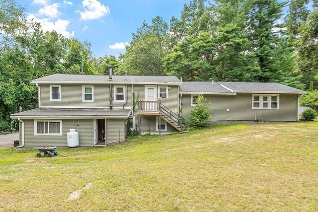 51 Old City Rd, Townsend, MA 01474