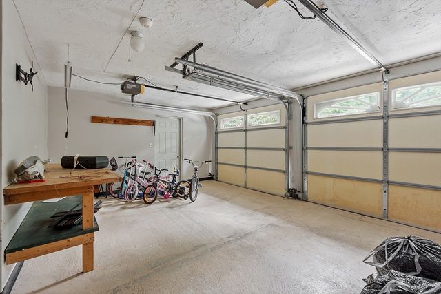 51 Old City Rd, Townsend, MA 01474