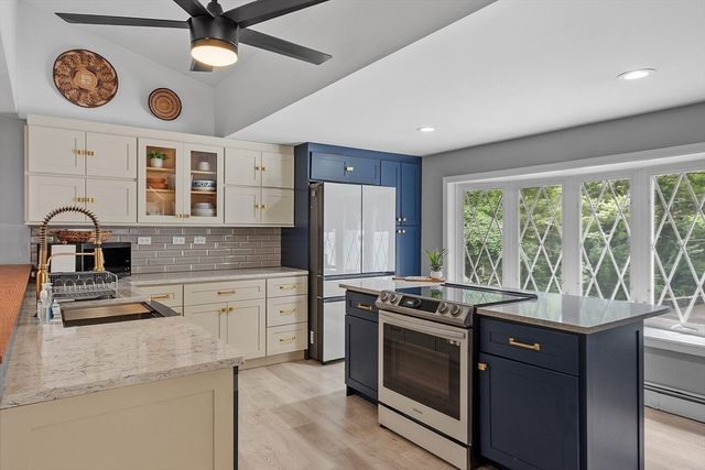 51 Old City Rd, Townsend, MA 01474