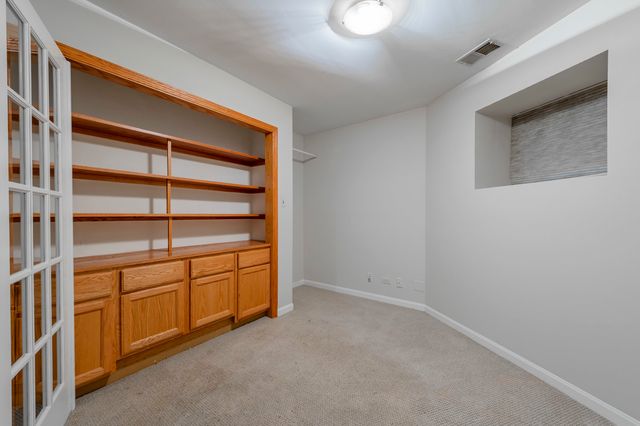 1017 W Dakin Street 1, Chicago, IL 60613
