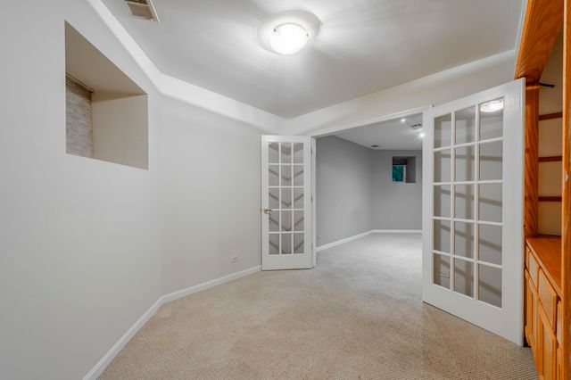 1017 W Dakin Street 1, Chicago, IL 60613