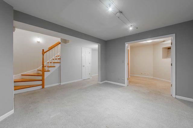 1017 W Dakin Street 1, Chicago, IL 60613