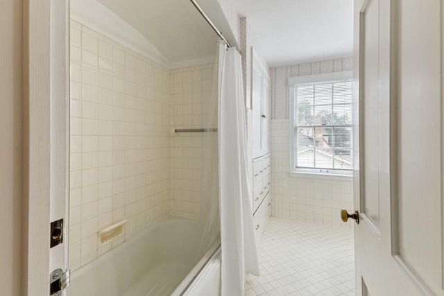 3920 Kinzie AVENUE, Racine, WI 53405