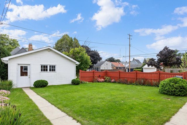 3920 Kinzie AVENUE, Racine, WI 53405