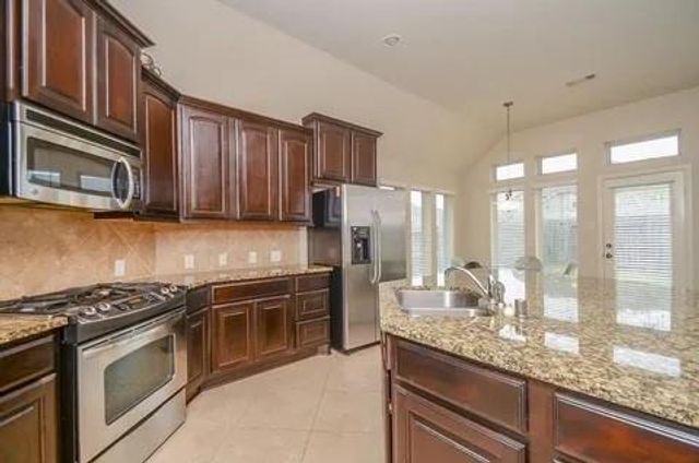 2610 Briar Rose Court, Pearland, TX 77584