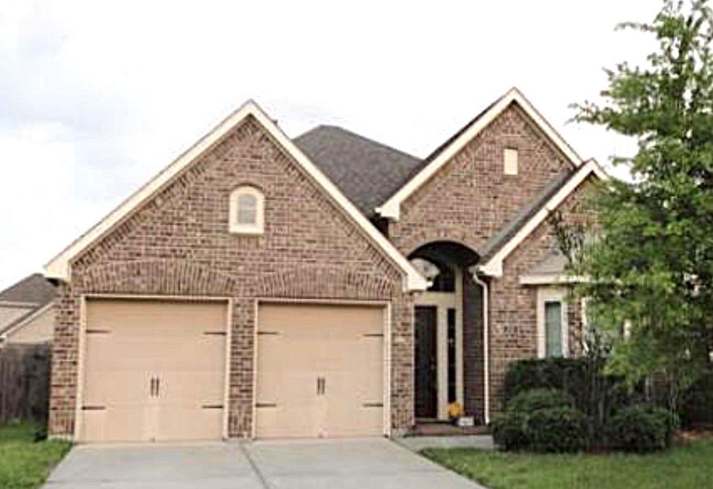 2610 Briar Rose Court, Pearland, TX 77584