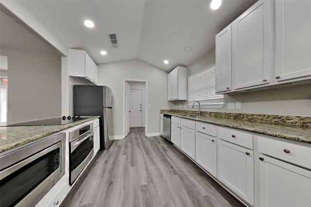 14822 Carolina Falls Lane, Cypress, TX 77433