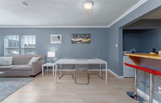 1525 5th St, Corpus Christi, TX 78404