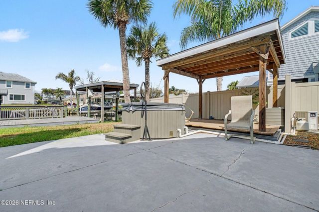 4258 SEABREEZE Drive, Jacksonville, FL 32250