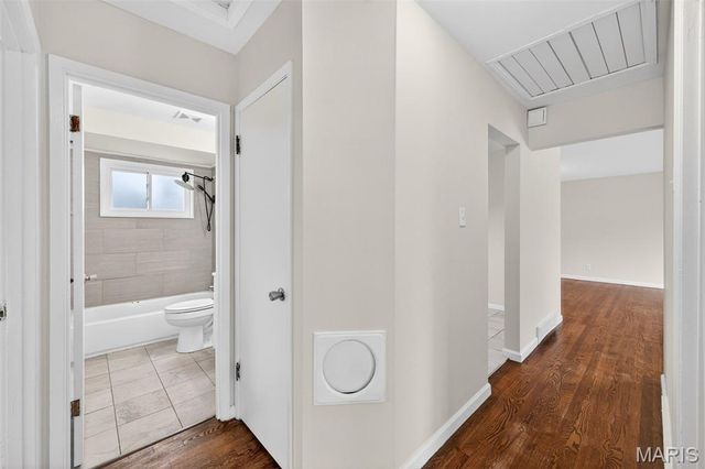 7243 General Sherman Lane, St Louis, MO 63123