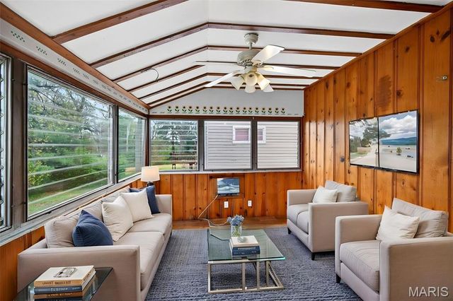 7243 General Sherman Lane, St Louis, MO 63123