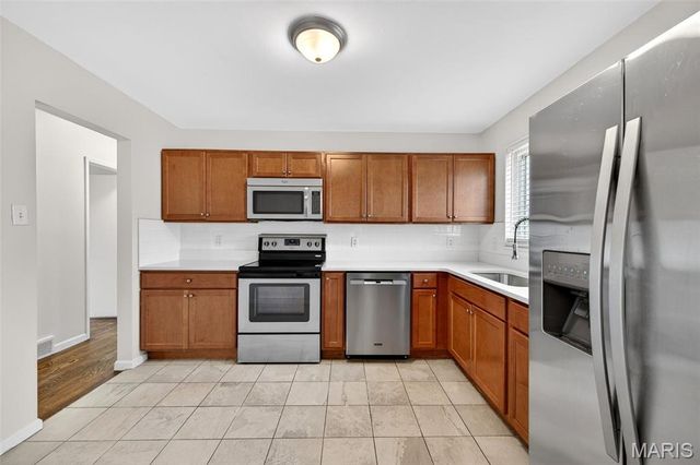 7243 General Sherman Lane, St Louis, MO 63123