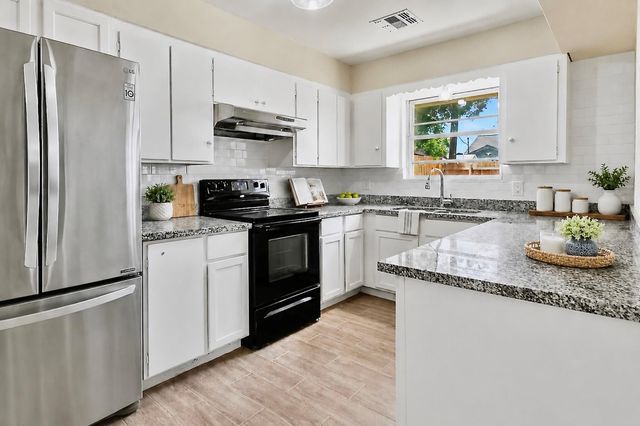 626 Shore Acres Boulevard, Shoreacres, TX 77571