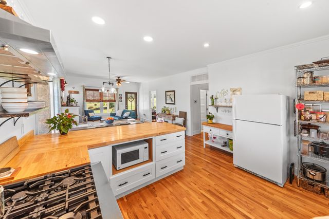 1616 Old Berlin Rd, Lewisburg, TN 37091