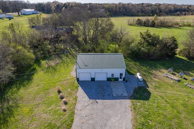 1616 Old Berlin Rd, Lewisburg, TN 37091