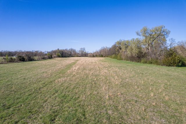 1616 Old Berlin Rd, Lewisburg, TN 37091