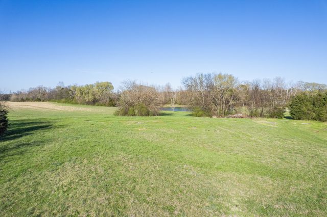 1616 Old Berlin Rd, Lewisburg, TN 37091