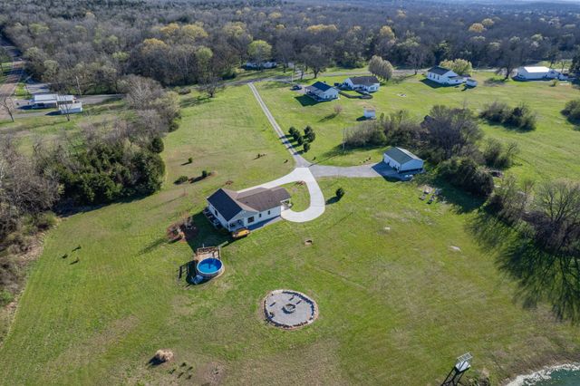 1616 Old Berlin Rd, Lewisburg, TN 37091