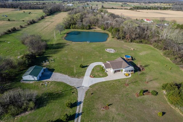 1616 Old Berlin Rd, Lewisburg, TN 37091