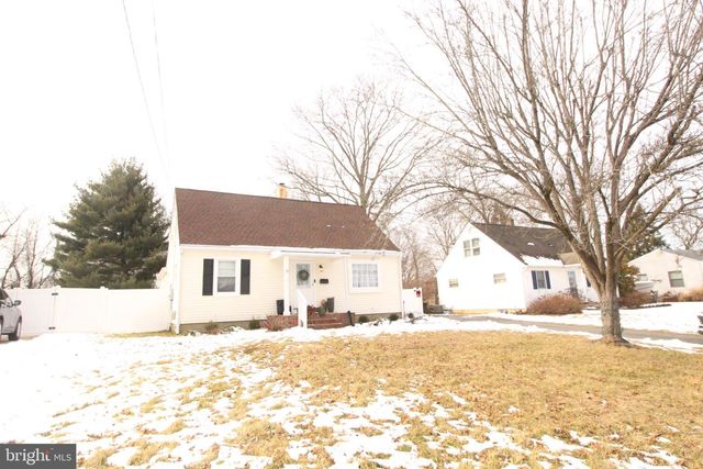 39 CHARLES BOSSERT DR, Bordentown, NJ 08505